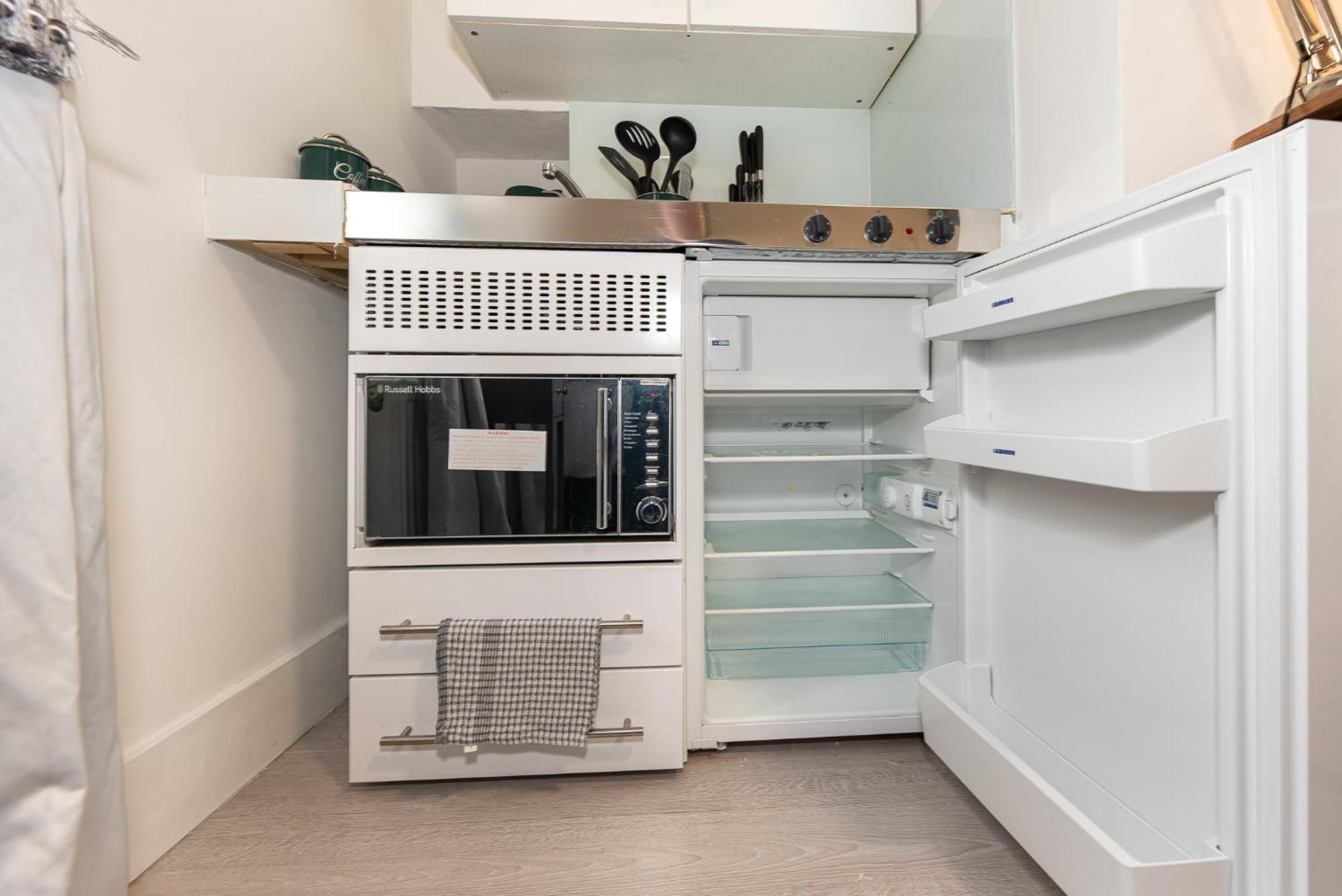 Small And Trendy Studio 3B ลอนดอน ภายนอก รูปภาพ